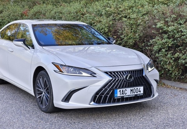 lexus-es-2024-8