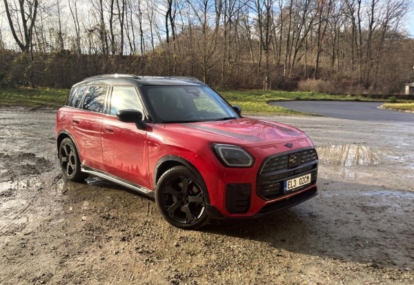 mini-countryman-ev-19