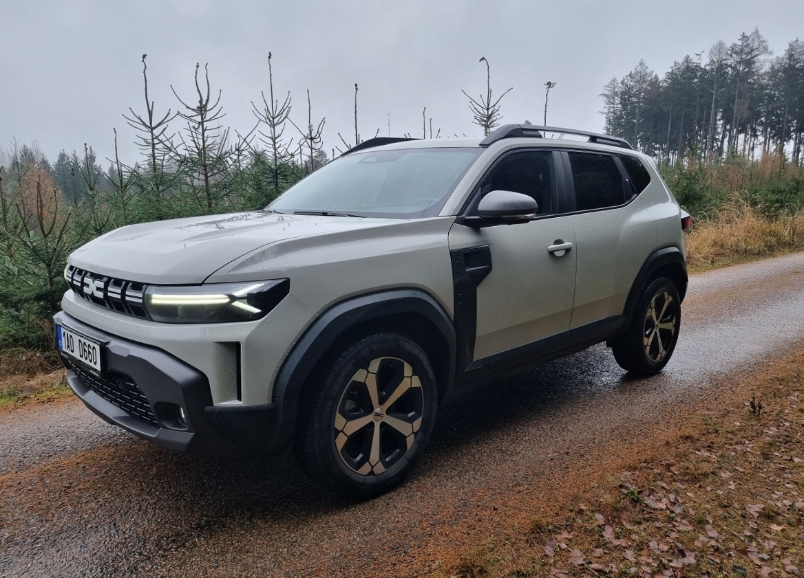 Dacia vytáhla nové eso. Duster a Bigster dostaly čtyřkolku a 150 koní za překvapivou cenu